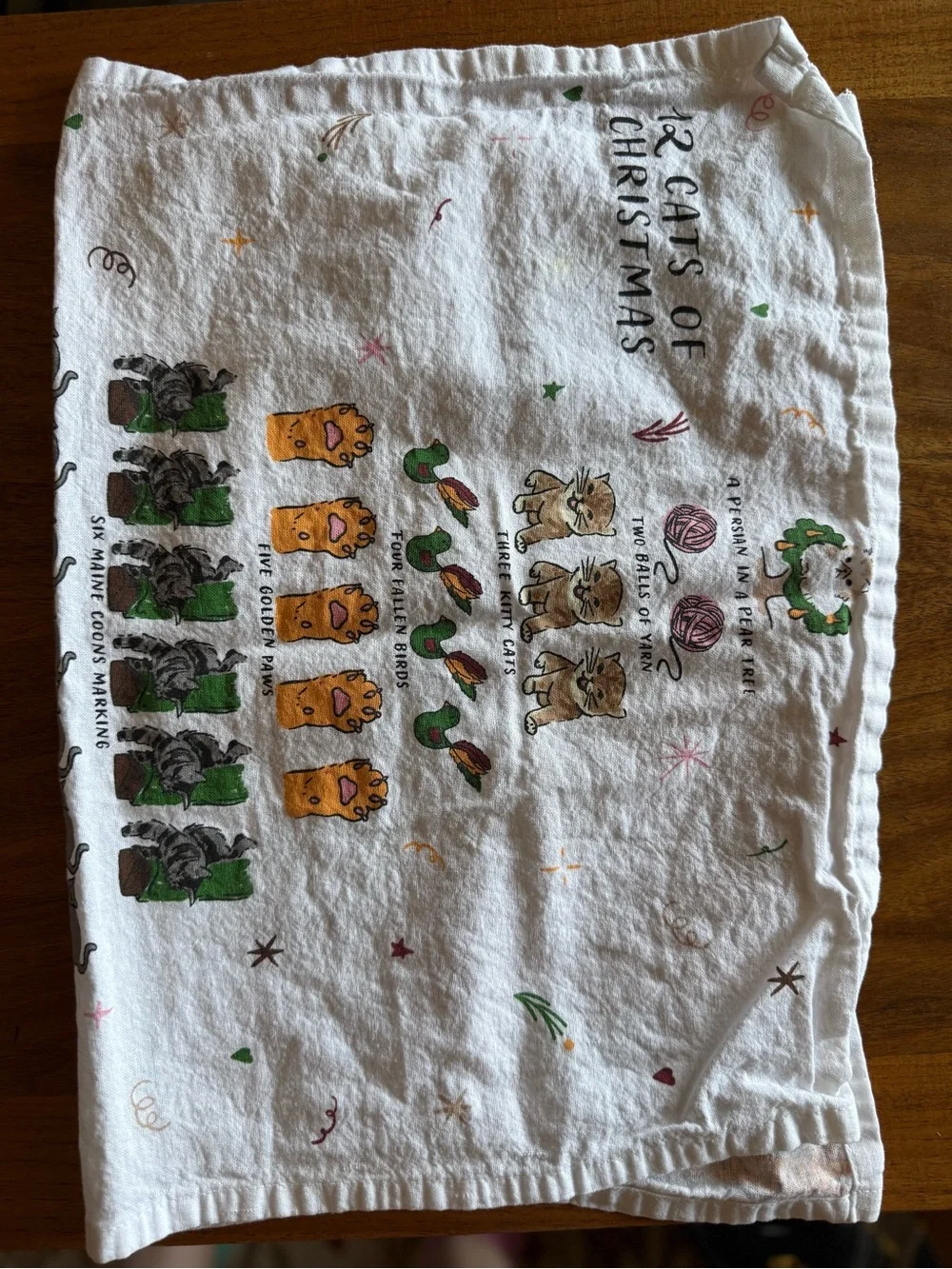 2 NWOT Sur La Table cat towels
